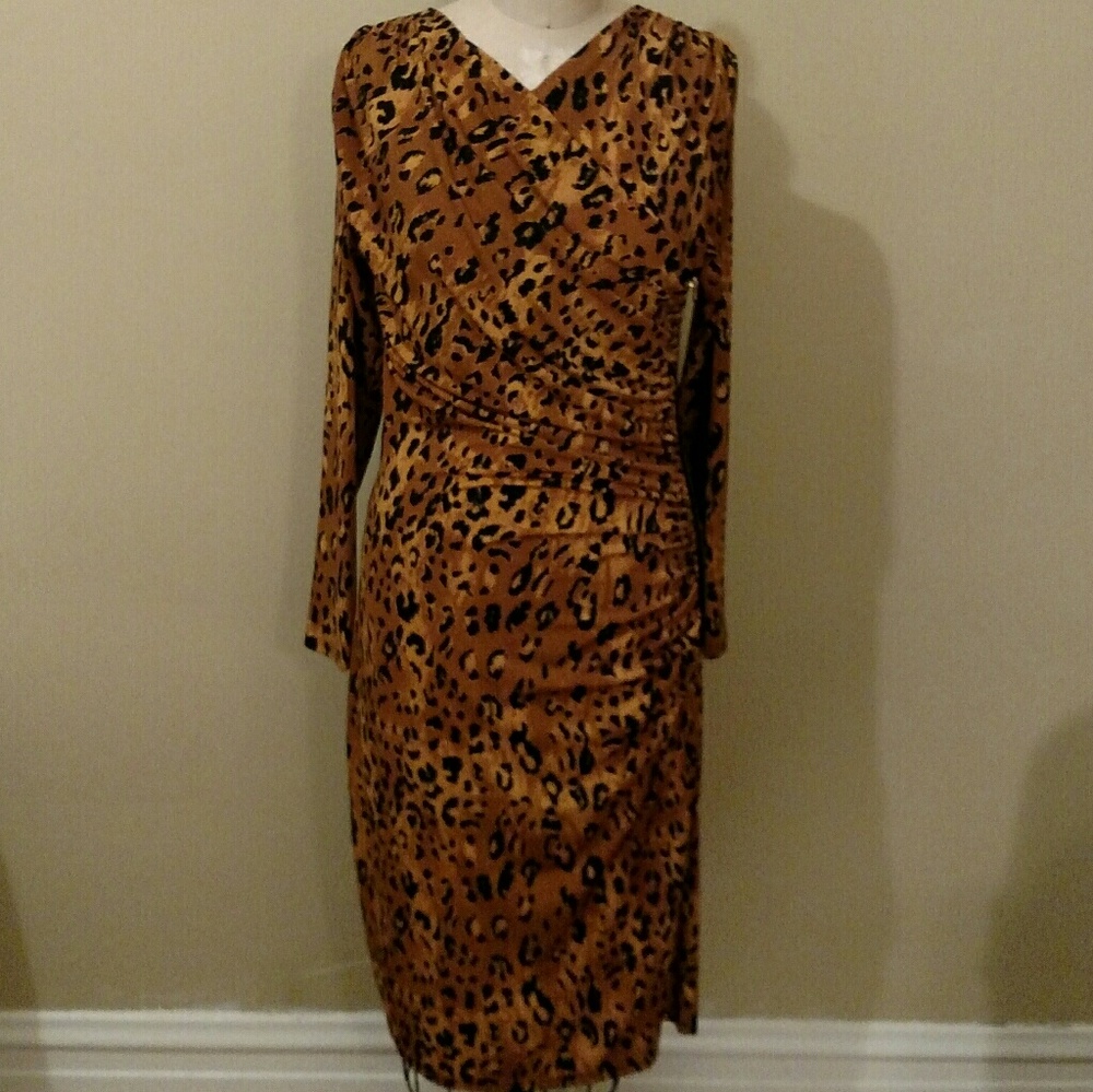 🌹3 dresses for 23! Animal Print Dress
